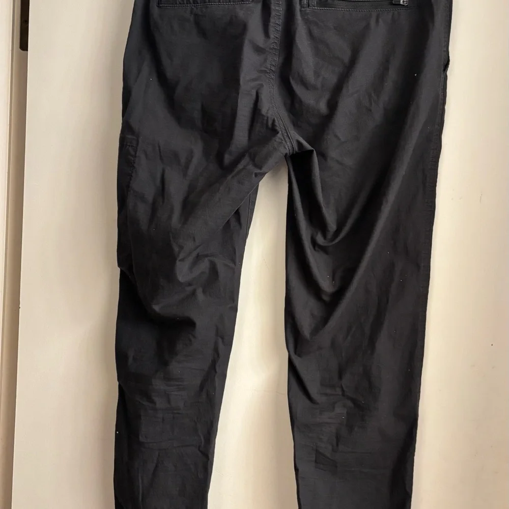 Vuori Women's Ripstop pants - Picture 3 of 5